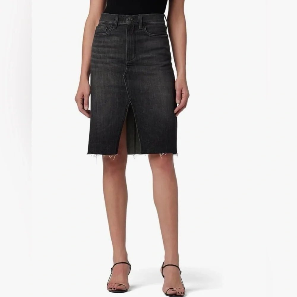 Joes Jeans Nerine High Rise Midi Skirt Faded Black Denim Raw Hem 29 ZDBNN76033